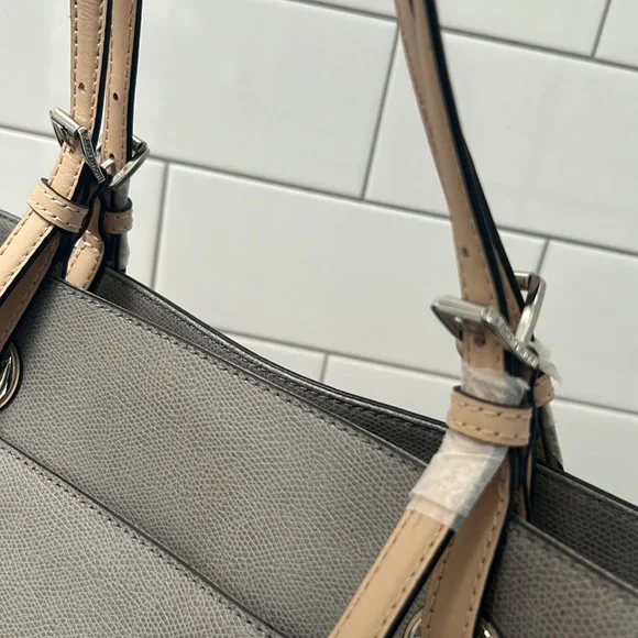 NWT $348 Michael Kors Jet Set Leather Tote - Picture 3 of 5